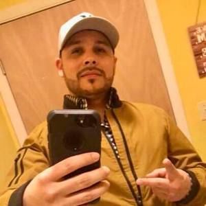 Meet your Posher, Efrain